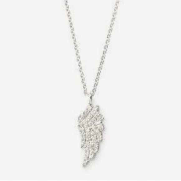 Stella & Dot Angel Wing Charm - Picture 1 of 3